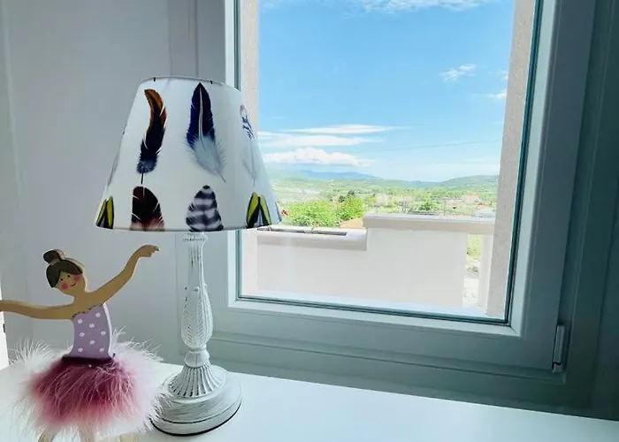 Violetta * Agios Andreas (East Macedonia)